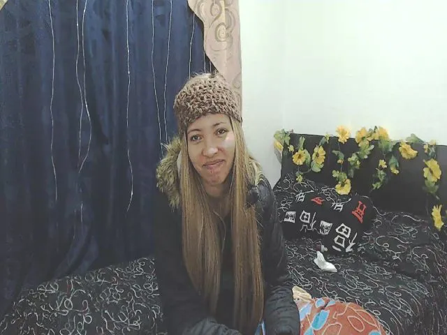 Live sex webcam photo for LaurenMarlyn #273483394