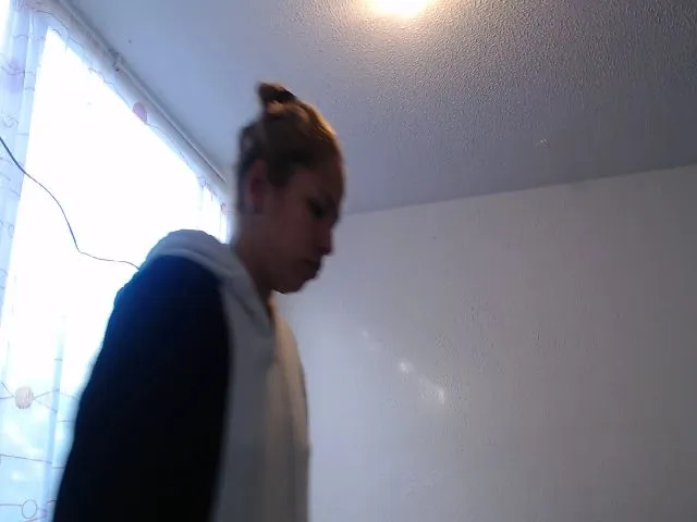 Live sex webcam photo for LaurenMarlyn #273741270
