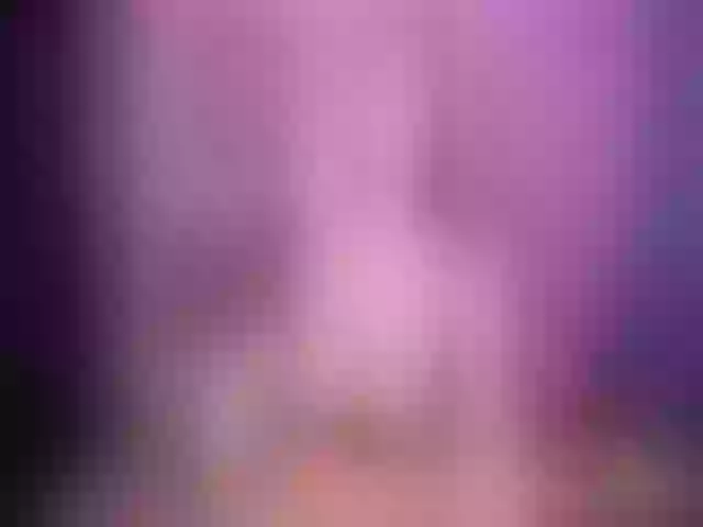 Live sex webcam photo for Laurend_ #271833145