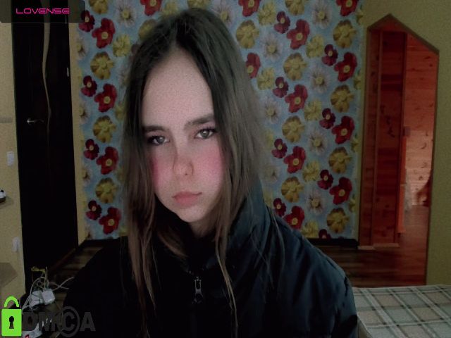 Live sex webcam photo for LavandaMelli #273501107