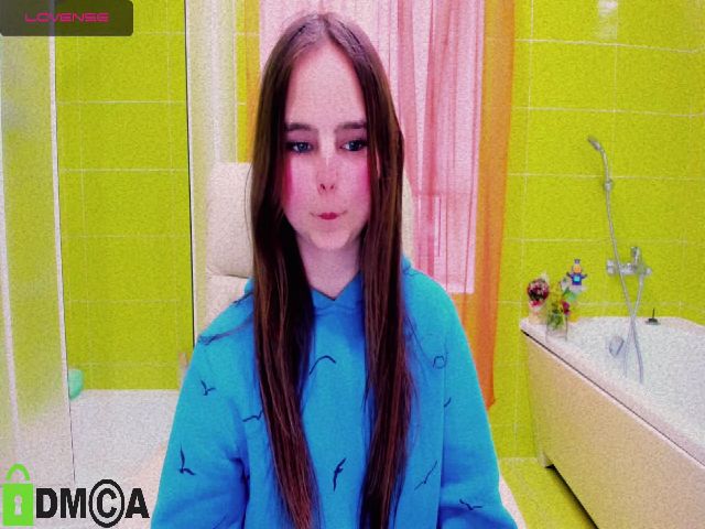 Live sex webcam photo for LavandaMelli #273551916