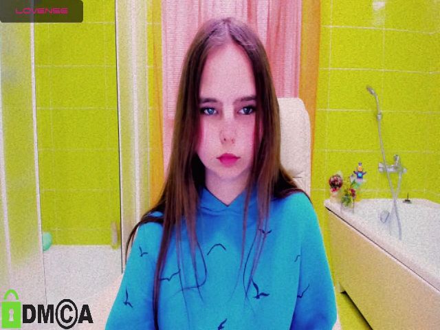 Live sex webcam photo for LavandaMelli #273552509