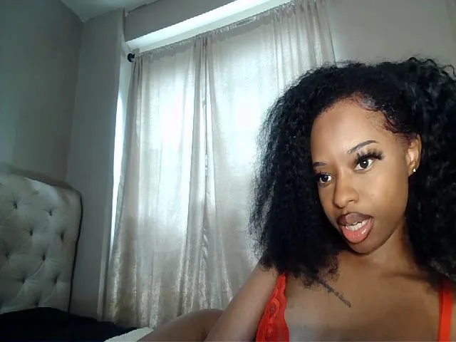 Live sex webcam photo for LaylaLorraine #274514547