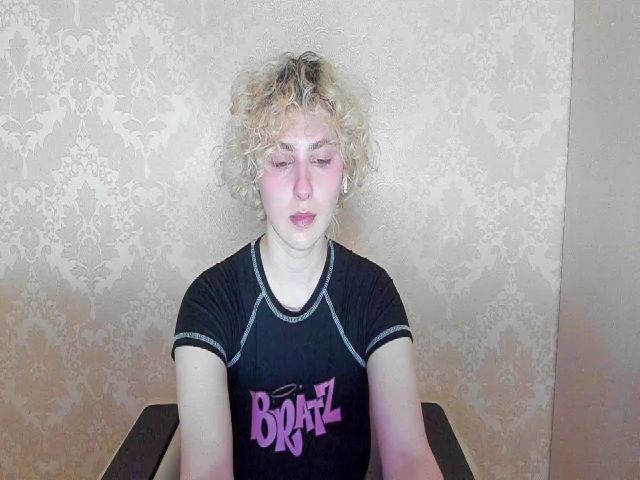 Live sex webcam photo for LaylaMiss_ #272005625