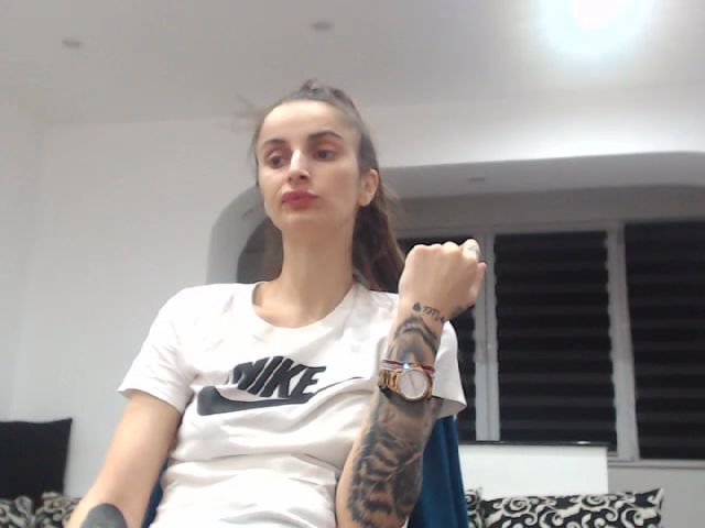 Live sex webcam photo for LayllaDean #272556302