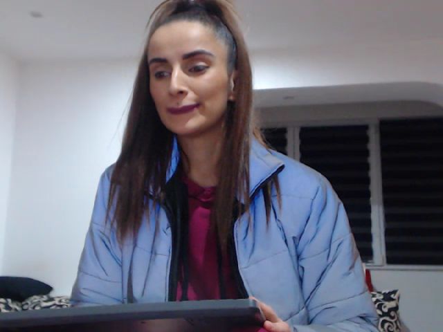 Live sex webcam photo for LayllaDean #272599549