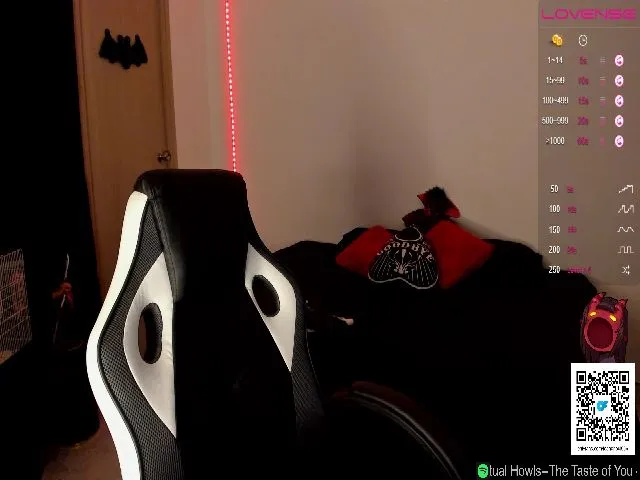 Live sex webcam photo for Leahghoul666 #274111885