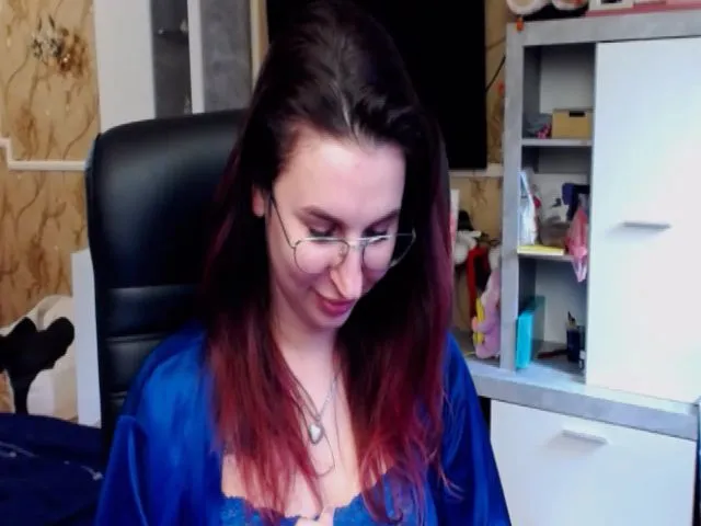 Live sex webcam photo for LediDi00 #273395070