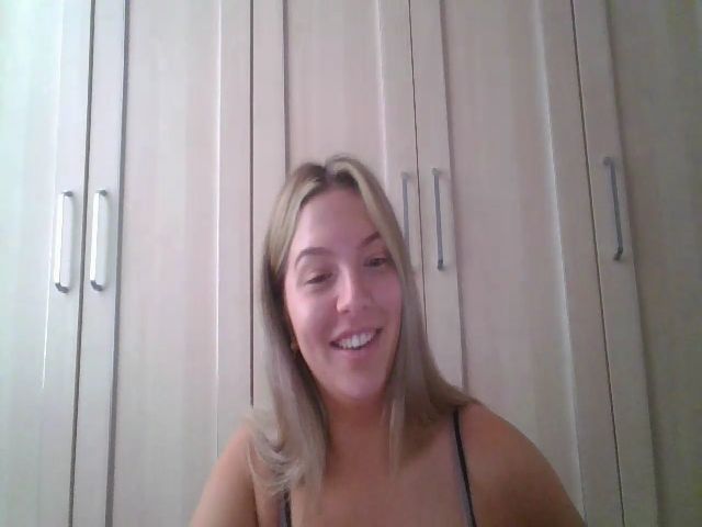 Live sex webcam photo for LeelaBuns #273470750