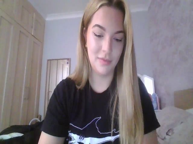 Live sex webcam photo for LeelaBuns #273657013