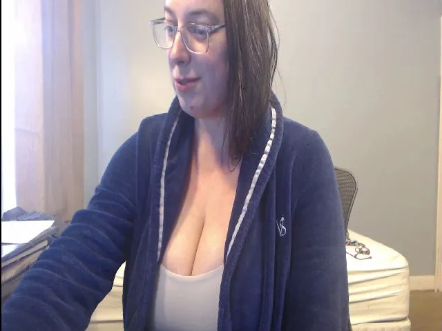 Live sex webcam photo for LeiaSwift #272607836