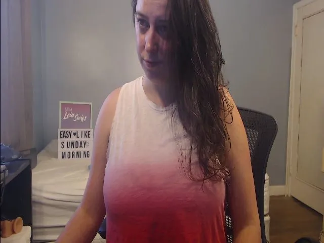 Live sex webcam photo for LeiaSwift #273601173