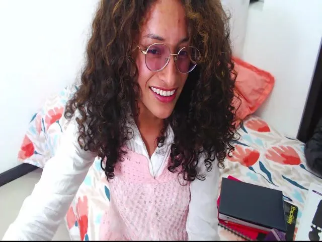 Live sex webcam photo for Leifys #273605890