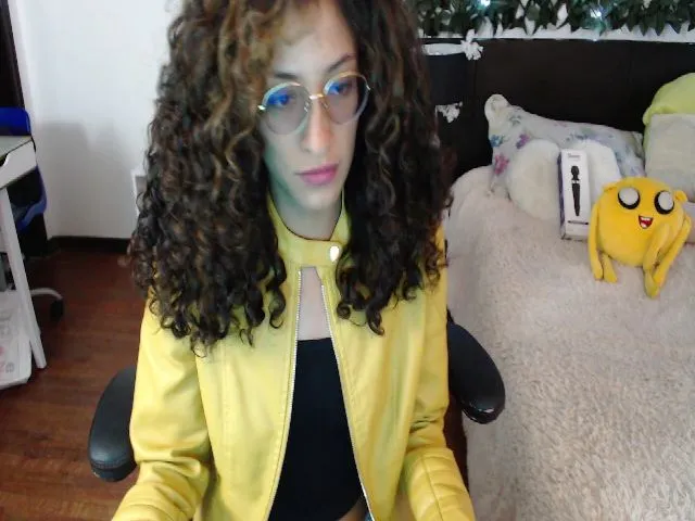 Live sex webcam photo for Leifys #273836170