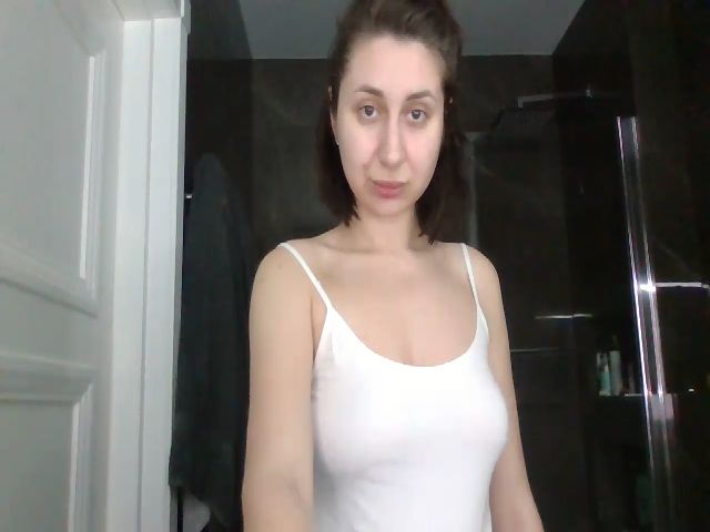 Live sex webcam photo for Leila_Mi #272600885