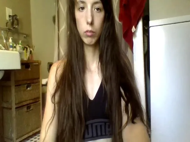 Live sex webcam photo for Leilas_Life8 #273359541