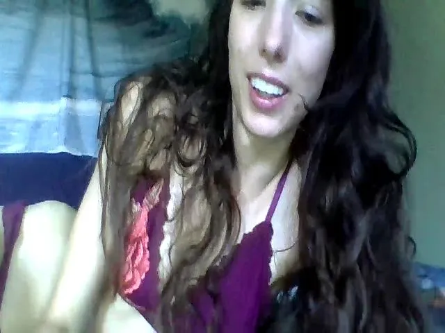 Live sex webcam photo for Leilas_Life8 #273395565