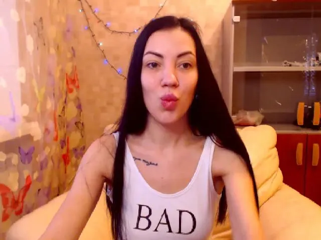 Live sex webcam photo for Lena1368 #272094626