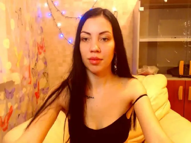 Live sex webcam photo for Lena1368 #272111291