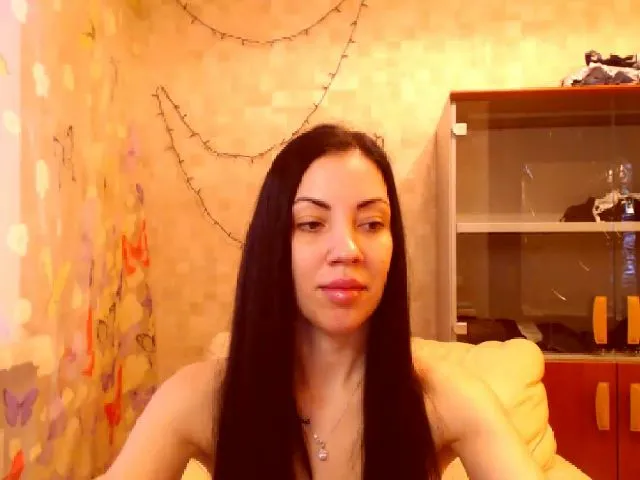 Live sex webcam photo for Lena1368 #272408839