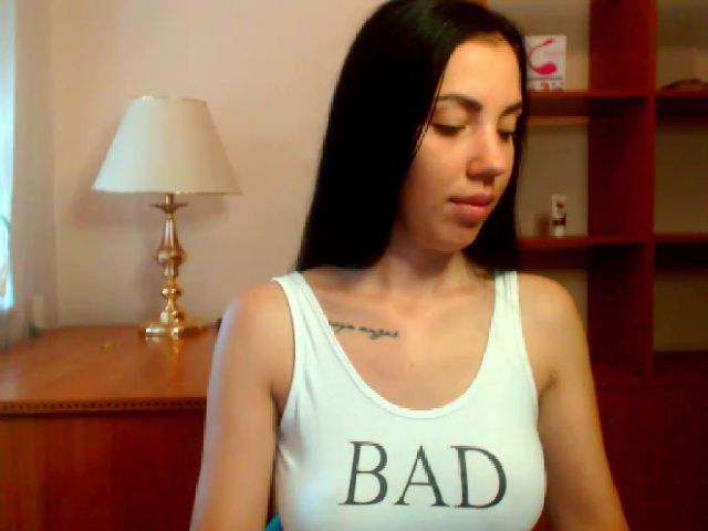 Live sex webcam photo for Lena1368 #274292400