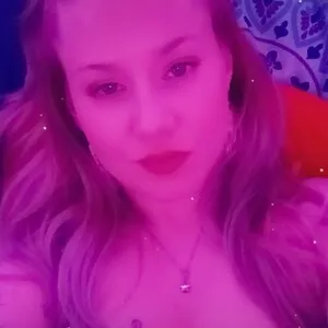 Live sex webcam photo for LenaBabyy25 #290500314