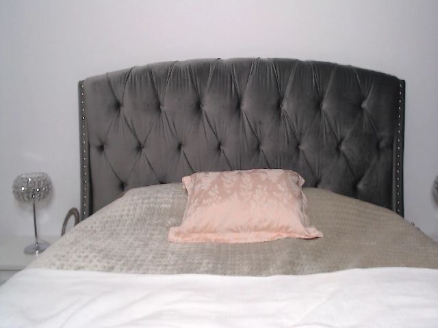 Live sex webcam photo for LenaBae #273151728