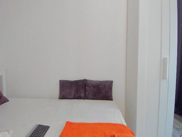 Live sex webcam photo for LexiRoseee #272663185