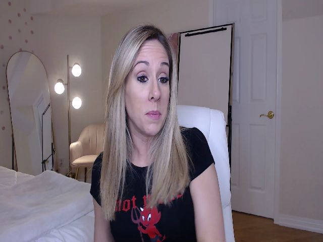 Live sex webcam photo for Lexi_Kitten_ #272847899