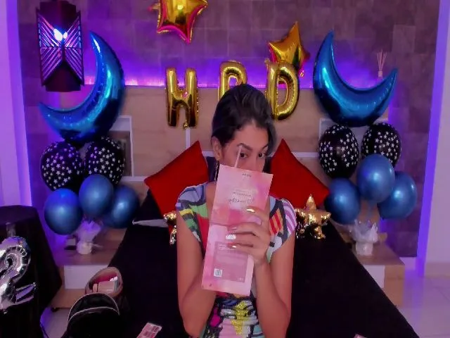 Live sex webcam photo for Lexy_fox2 #273070447