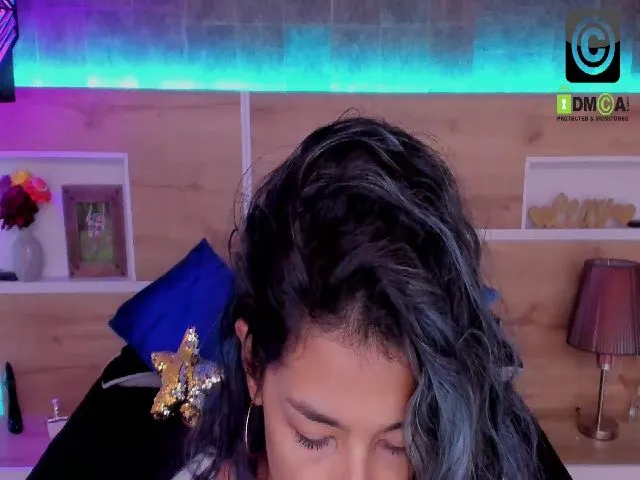 Live sex webcam photo for Lexy_fox2 #273854749