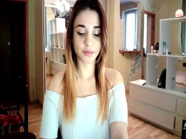 Live sex webcam photo for Lexy_hott #271894217