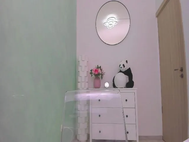 Live sex webcam photo for Lexy_sweett #274219150