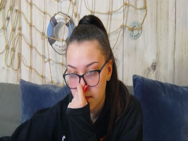 Live sex webcam photo for Leya_ice #272615415