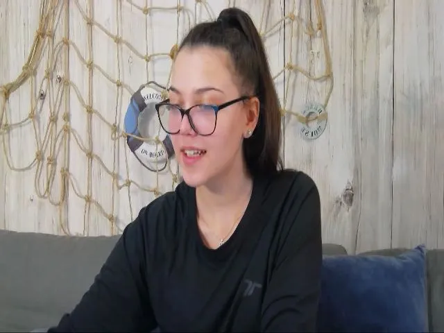 Live sex webcam photo for Leya_ice #272617780