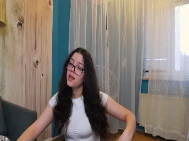 Live sex webcam photo for Leya_ice #272938519