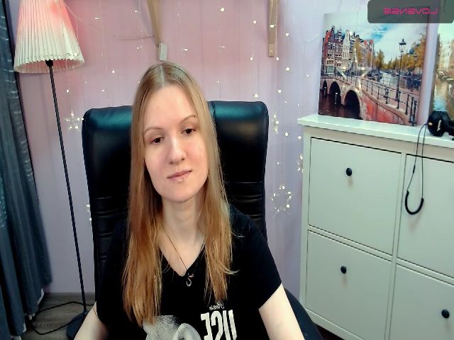 Live sex webcam photo for LiKaysi #272776207