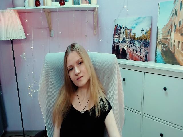 Live sex webcam photo for LiKaysi #272839294