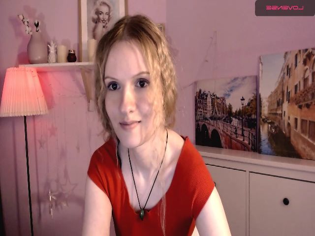 Live sex webcam photo for LiKaysi #272896292