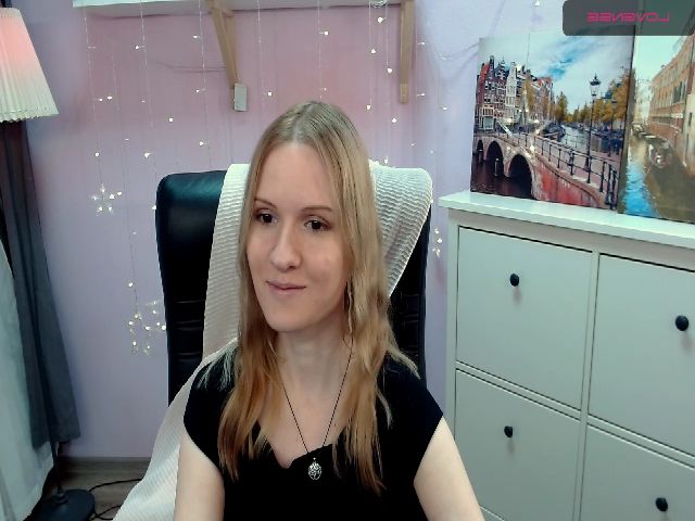 Live sex webcam photo for LiKaysi #272942957