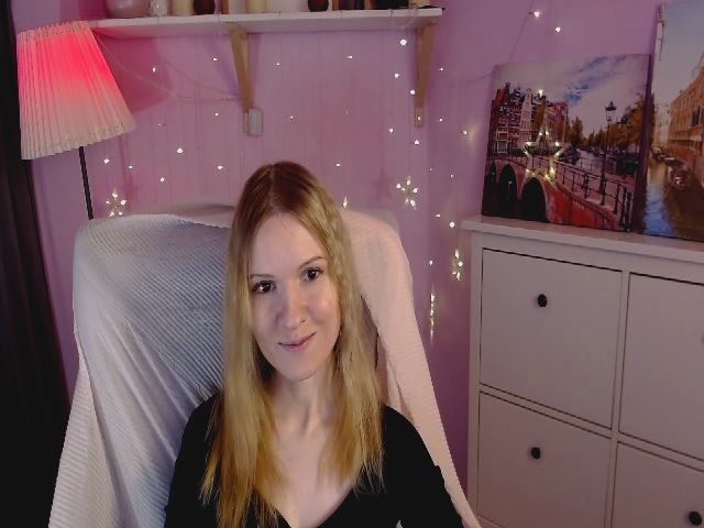 Live sex webcam photo for LiKaysi #272953786