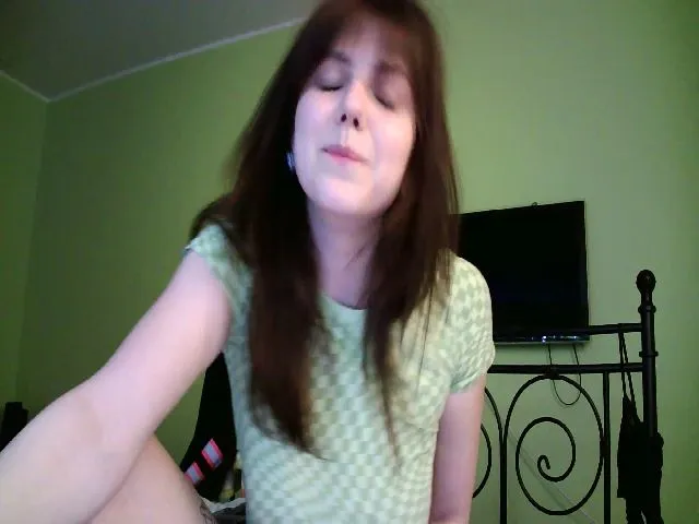 Live sex webcam photo for LiLMasha #273181785