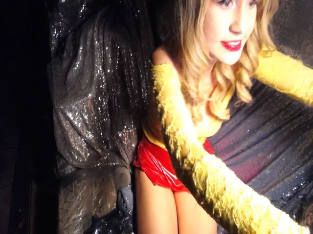 Live sex webcam photo for LiLiLace #273792328