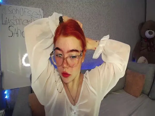 Live sex webcam photo for LiaCandy #273142198