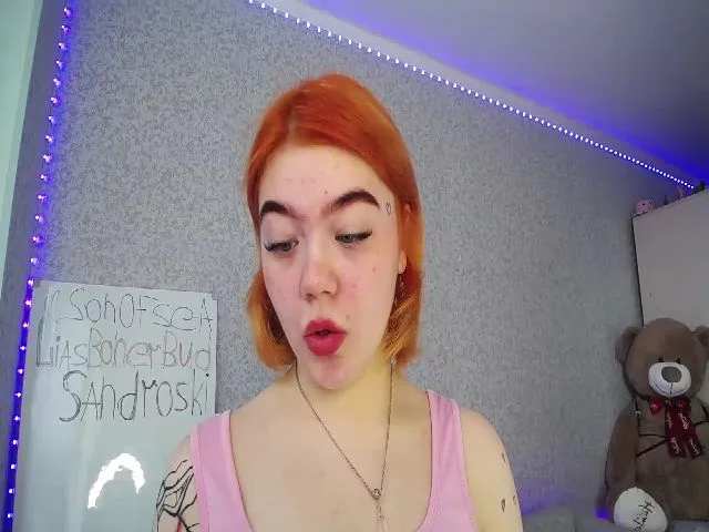 Live sex webcam photo for LiaCandy #273158057