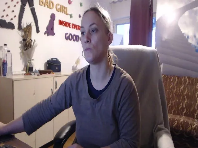 Live sex webcam photo for LiaMelanyy #272464950