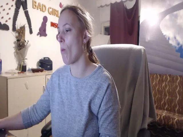 Live sex webcam photo for LiaMelanyy #272568810