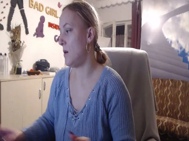 Live sex webcam photo for LiaMelanyy #272600333