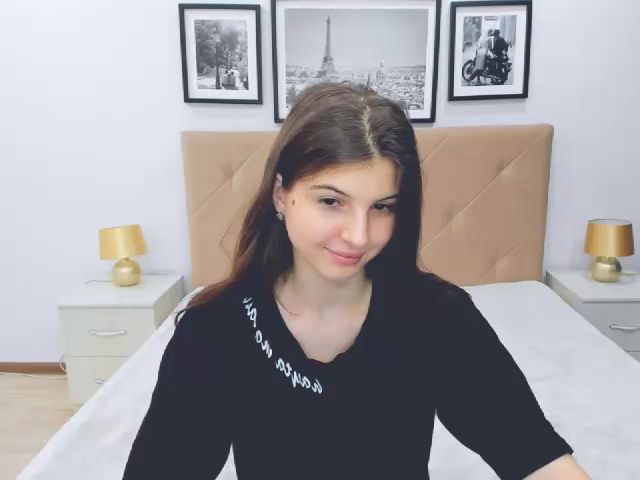 Live sex webcam photo for LiaSugar #274266186