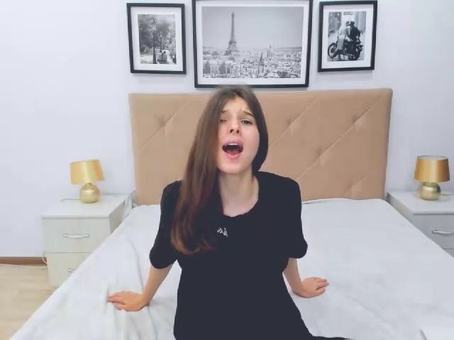 Live sex webcam photo for LiaSugar #274267982